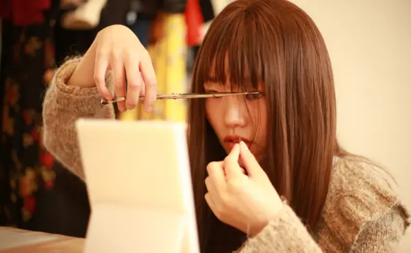 Techniki_ciecia_grzywki_krok_po_kroku